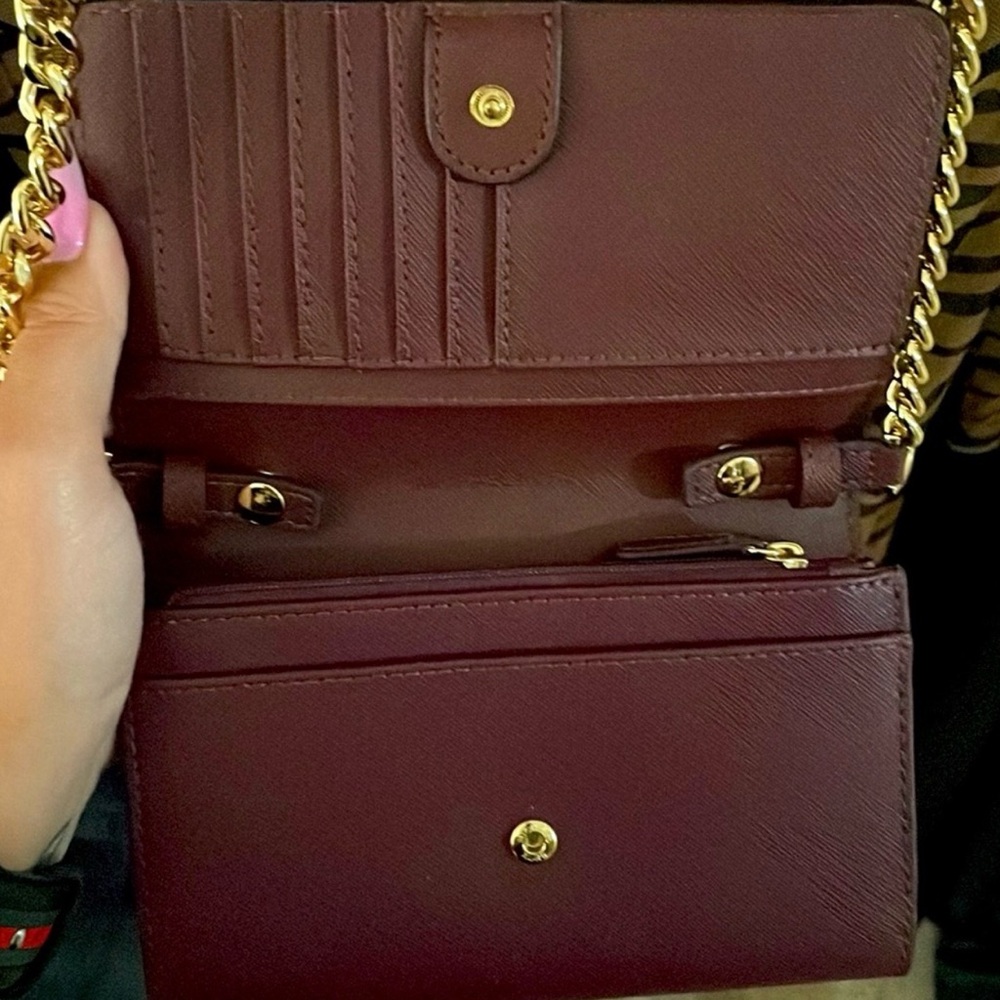 Michael Kors Wine Red Crossbody Bag with Gold Chain - Picture 2 of 3